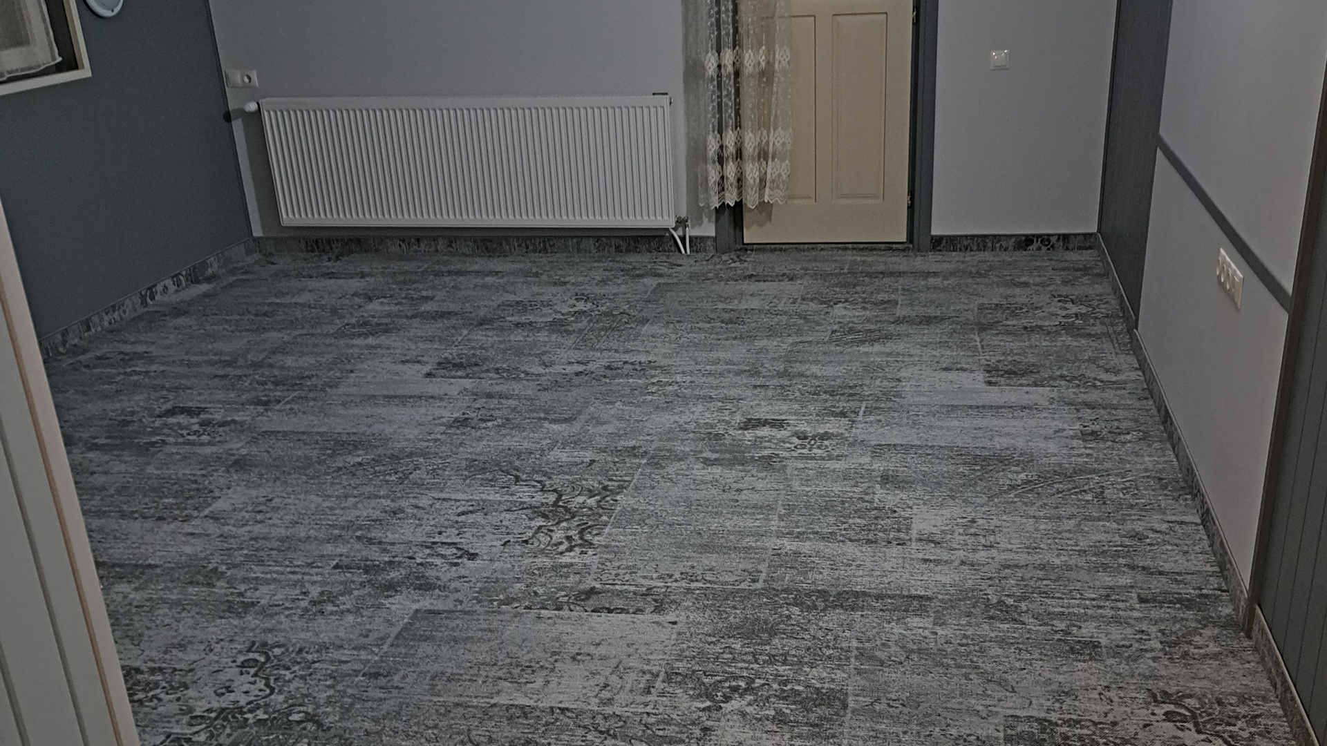 instalare mocheta camere hotel Valea Prahovei