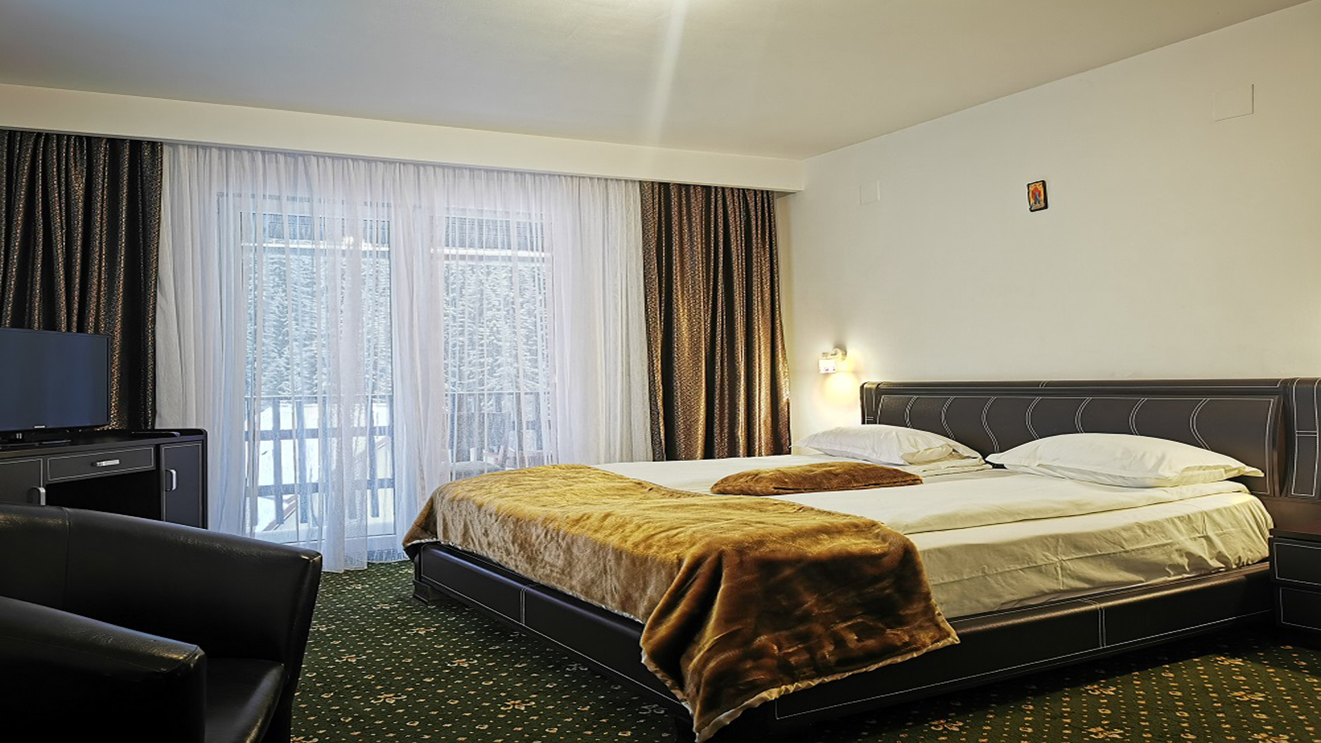 mocheta hotel Bran Moeciu